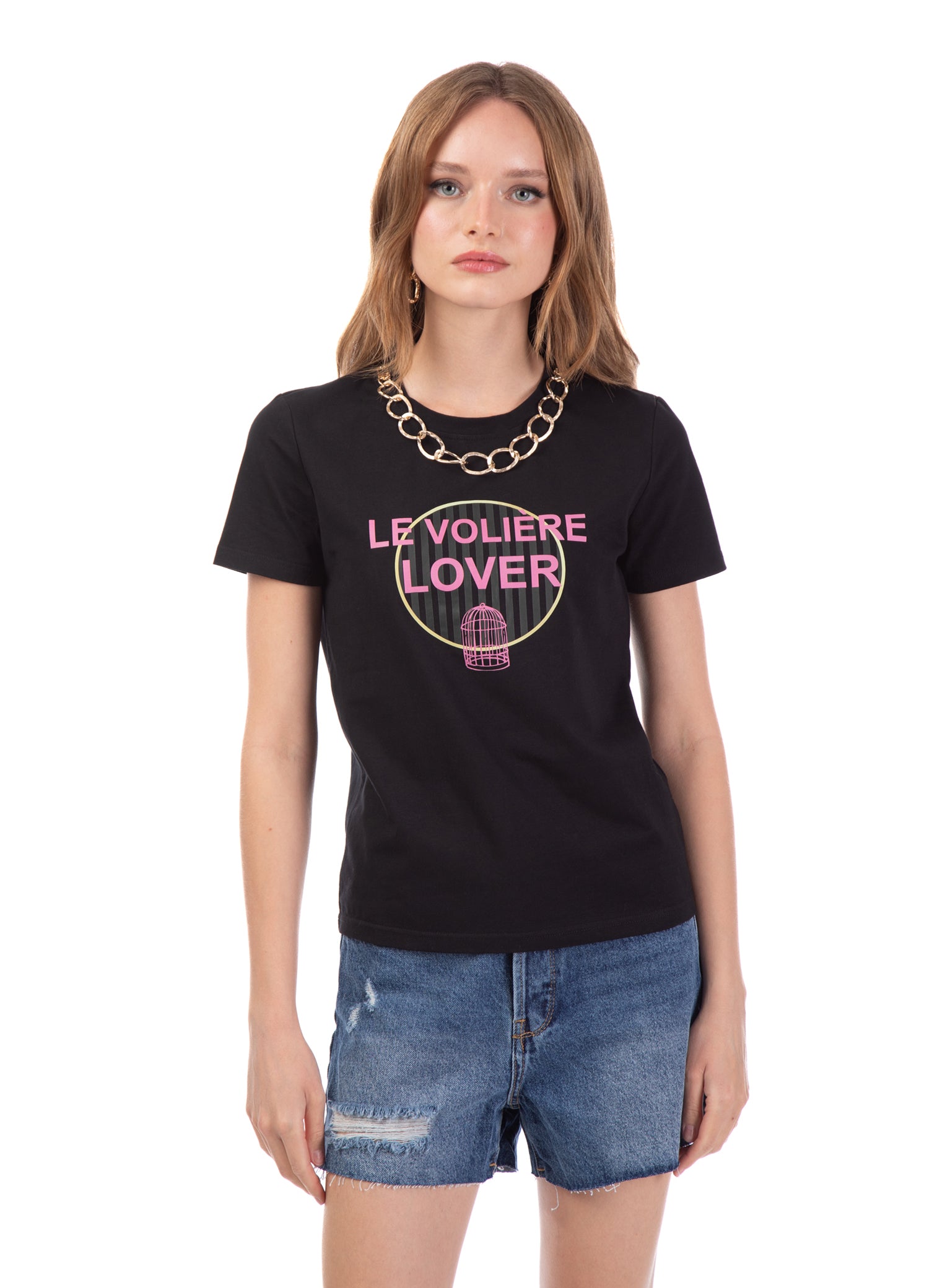 T-shirt nera con catena rimovibile