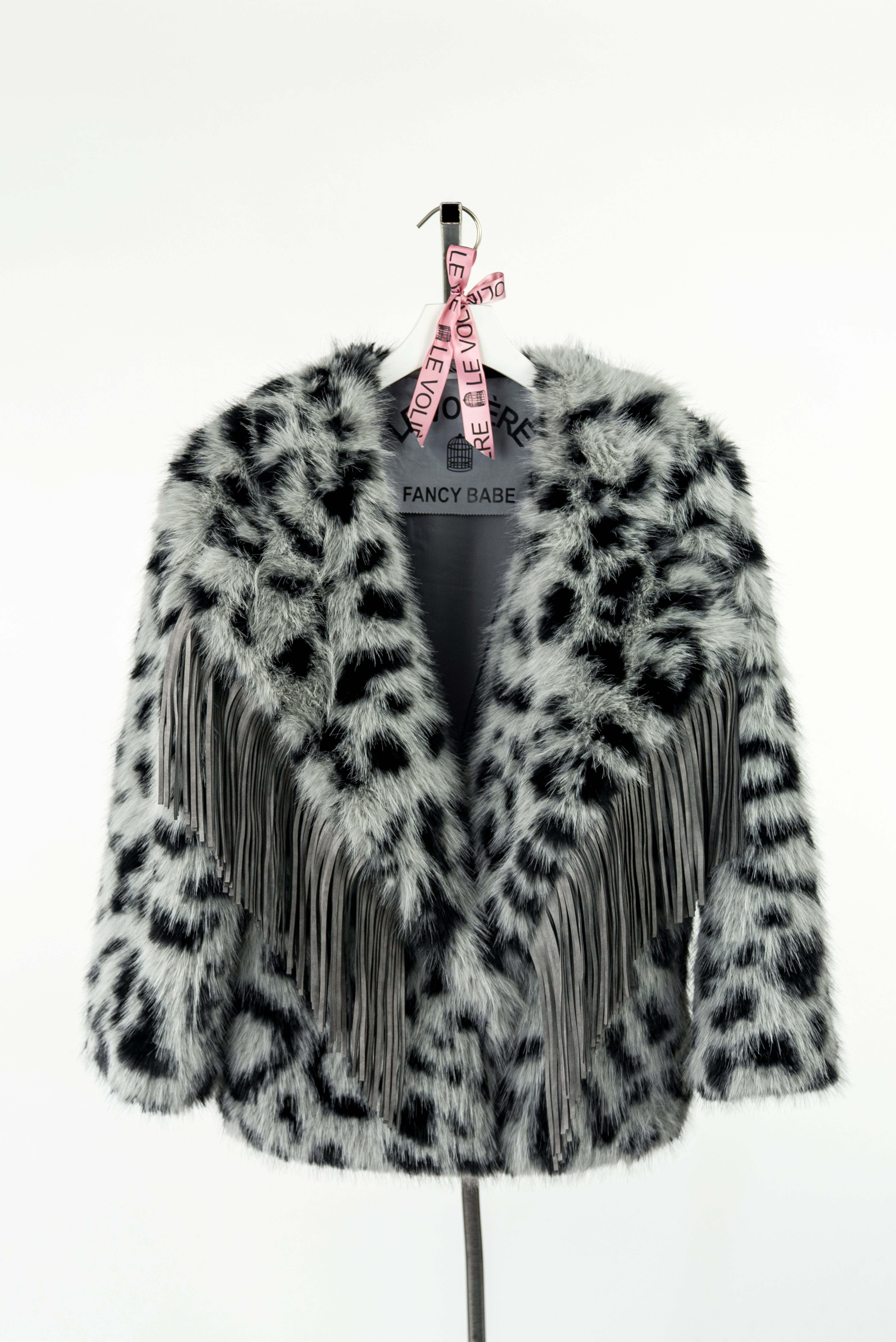 SHEILA Pelliccia oversized leopardata grigia con frange