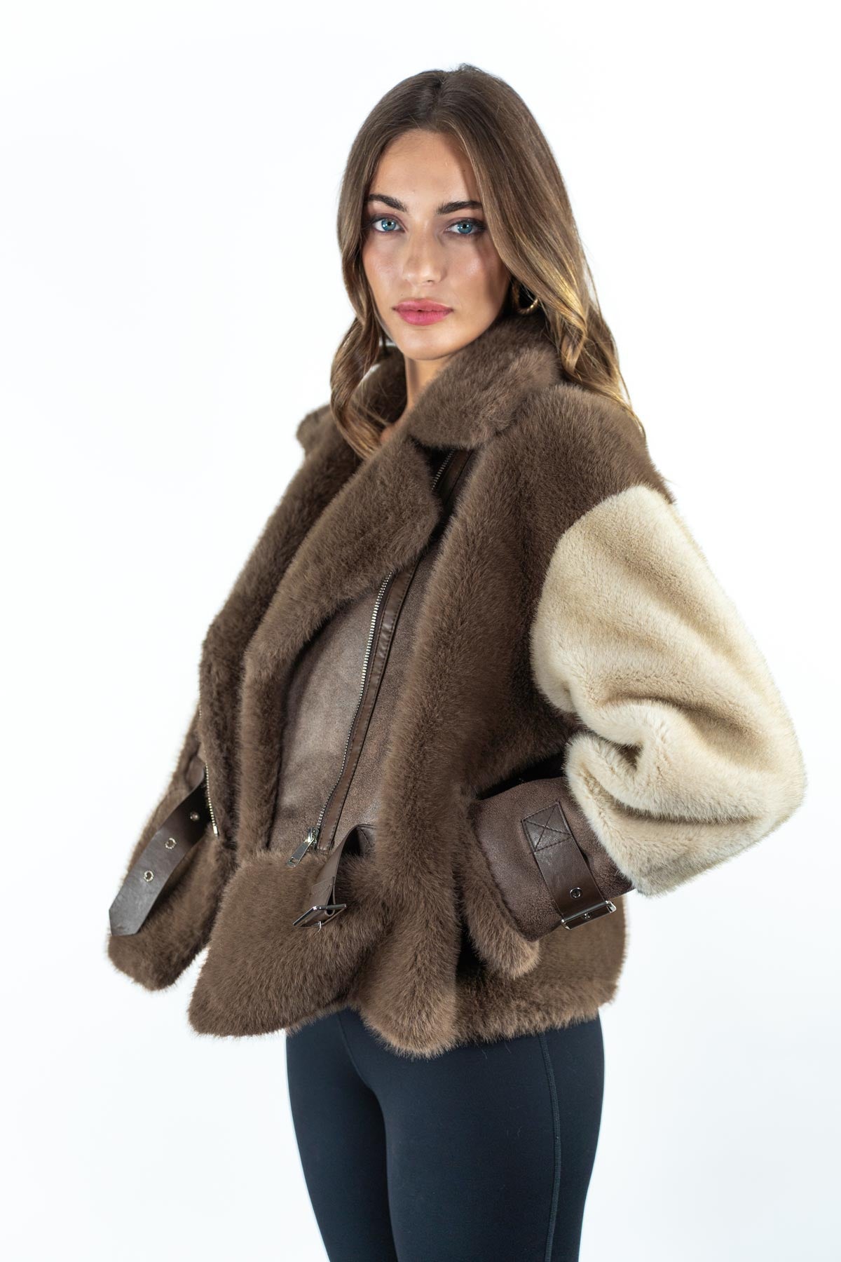 ARIANA BEIGE