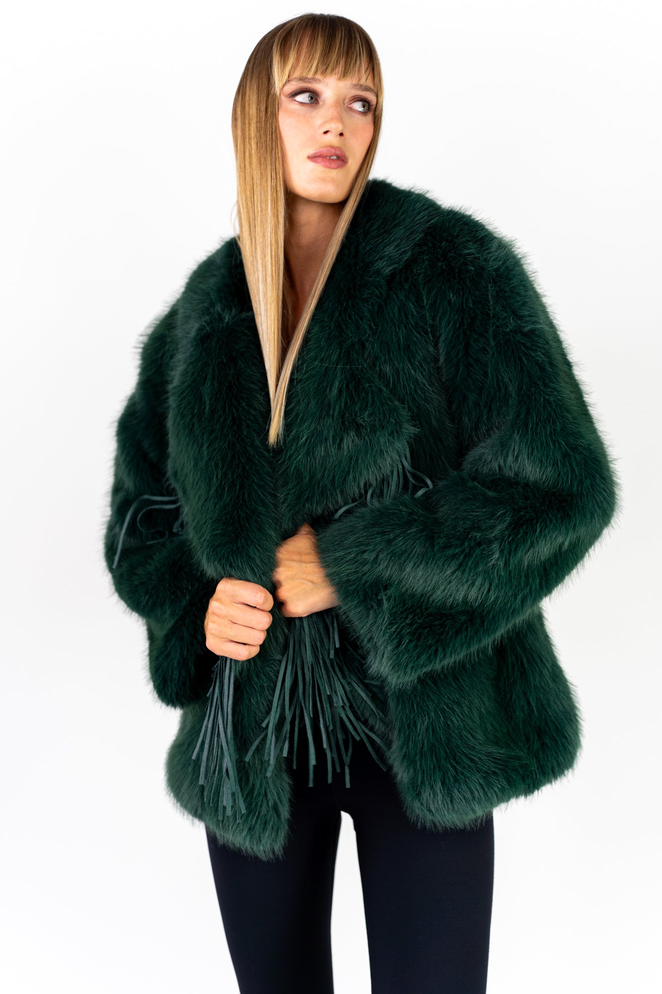 HOPE Pelliccia oversized verde con frange rimovibili