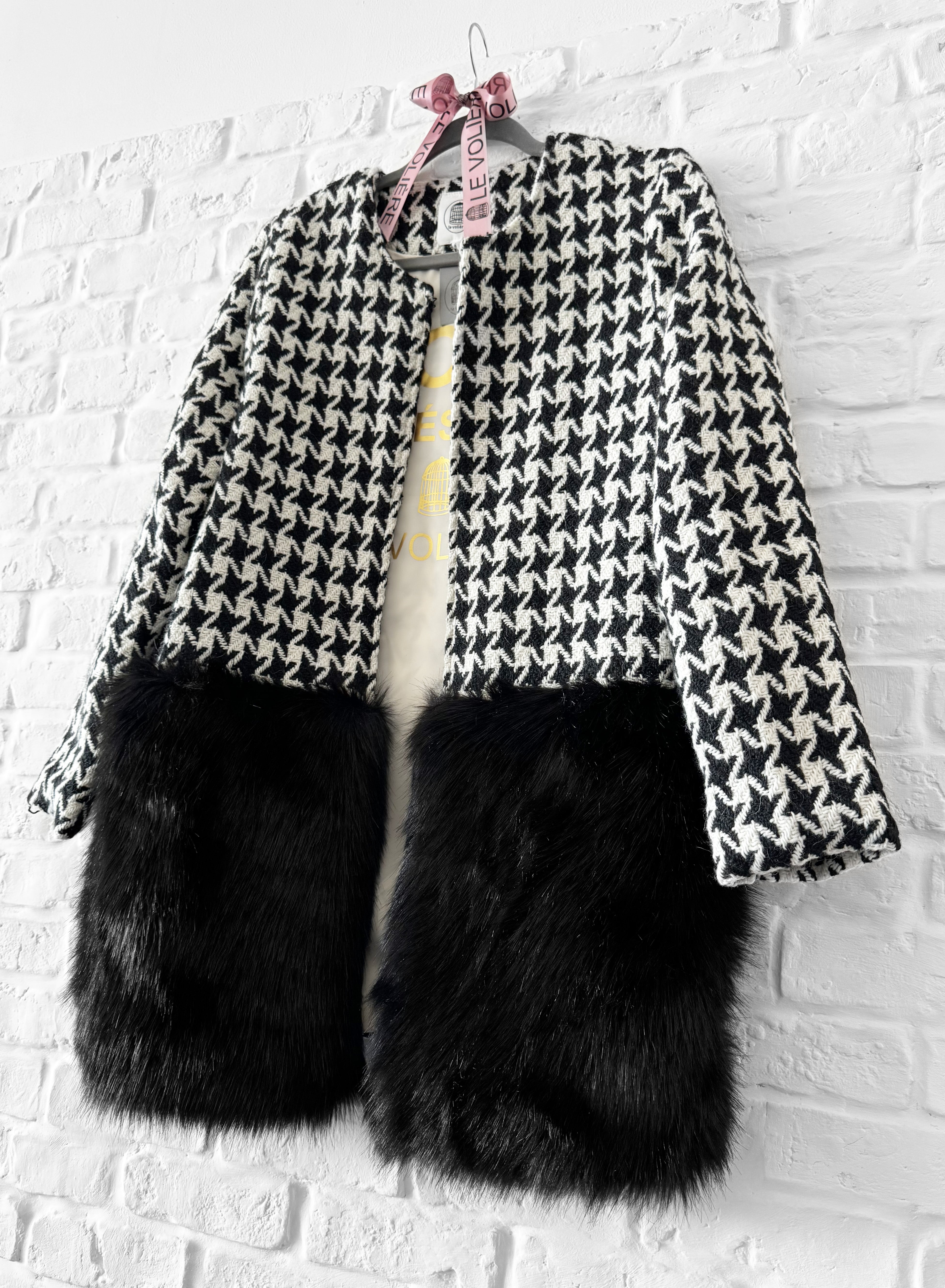 Cappotto in pied de poule con pelliccia